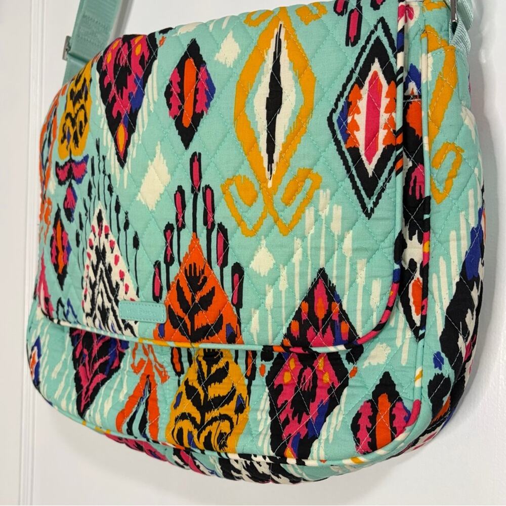 Vera Bradley Essential Messenger Bag quilted Pueblo print - Picture 11 of 15